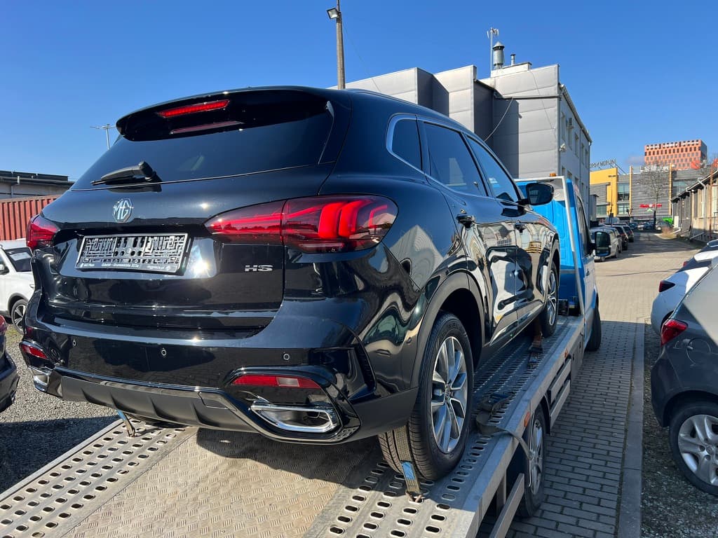 Transport auta premium na lawecie HELP-CAR Transport auta premium na lawecie HELP-CAR