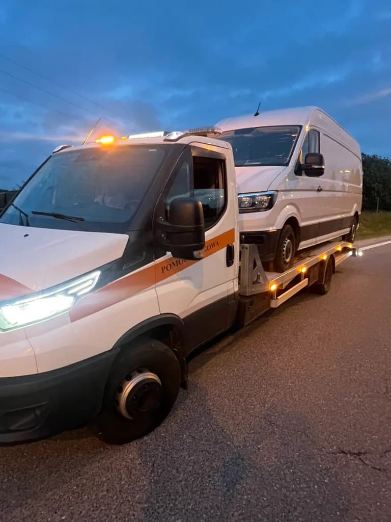 Transport busa dostawczego HELP-CAR Transport busa dostawczego HELP-CAR